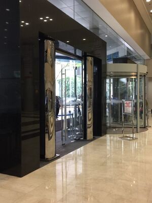 Cortina de ar aquecido vertical de alta qualidade em SS304 Porta de ventoinha de sopro lateral Cortina para largura de porta 3m